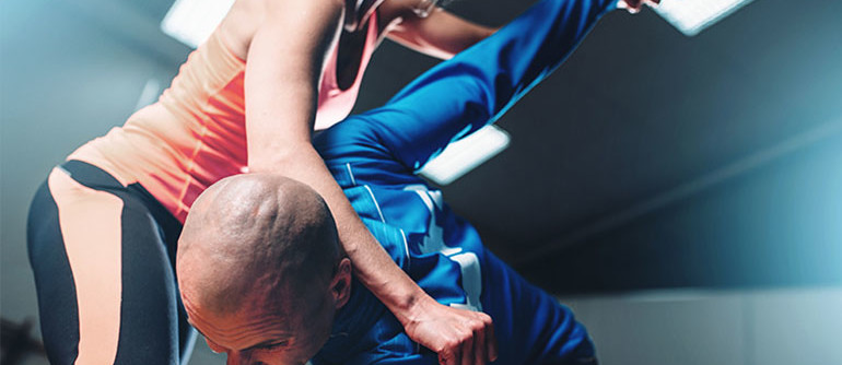 ECLA-Auriol-activites-karate-self-defense-cours-adultes-hommes-femmes-enfants ECLA-Auriol-activites-karate-self-defense-cours-adultes-hommes-femmes-enfants